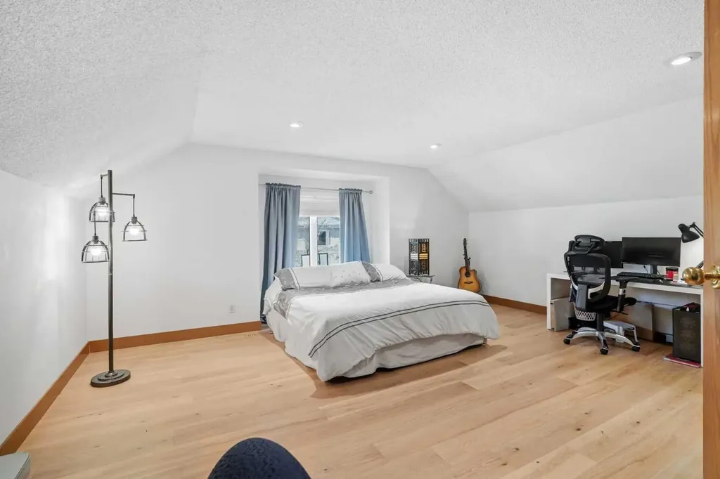 11516 Douglas Woods Rise SE Calgary AB T2Z1Z9