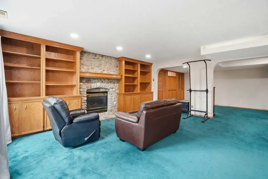 11516 Douglas Woods Rise SE Calgary AB T2Z1Z9