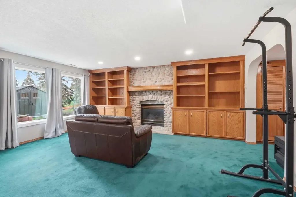 11516 Douglas Woods Rise SE Calgary AB T2Z1Z9