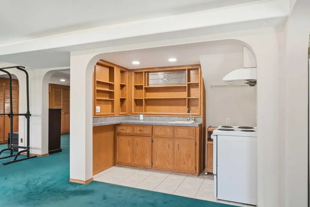 11516 Douglas Woods Rise SE Calgary AB T2Z1Z9