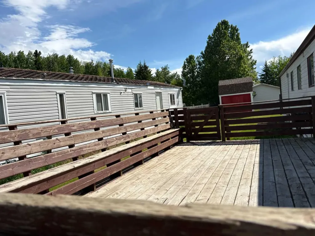 812 6 Avenue SW Slave Lake AB T0G 2A4