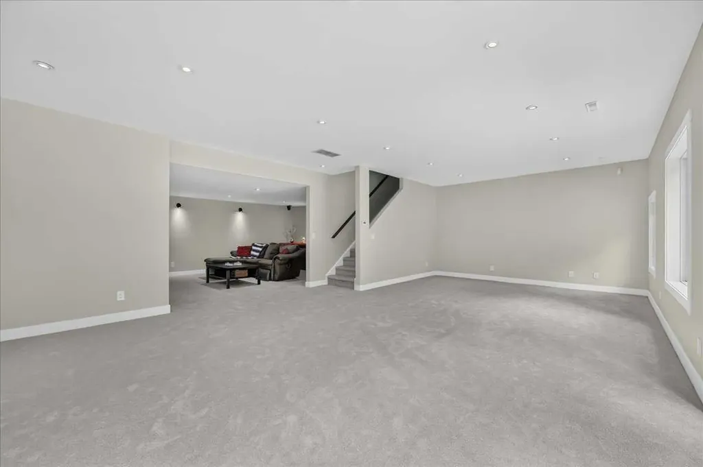23 Highlands Boulevard Bragg Creek AB T0L 0K0