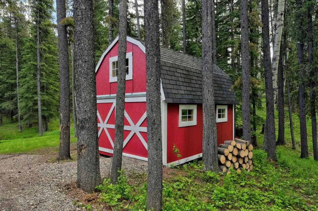 23 Highlands Boulevard Bragg Creek AB T0L 0K0