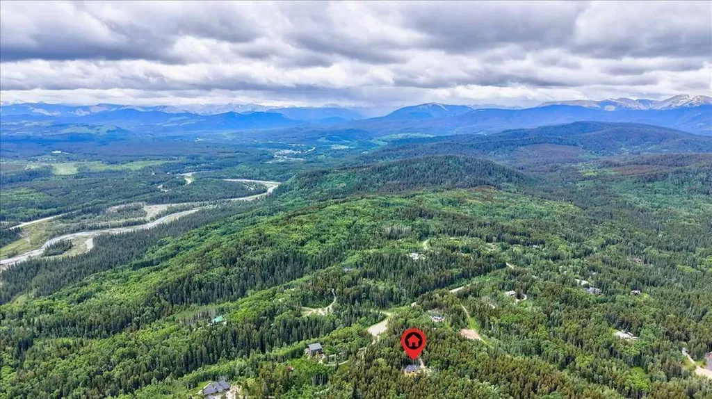 23 Highlands Boulevard Bragg Creek AB T0L 0K0