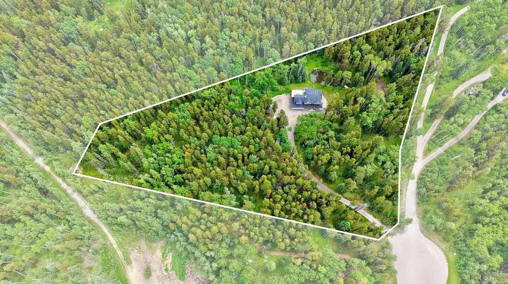 23 Highlands Boulevard Bragg Creek AB T0L 0K0