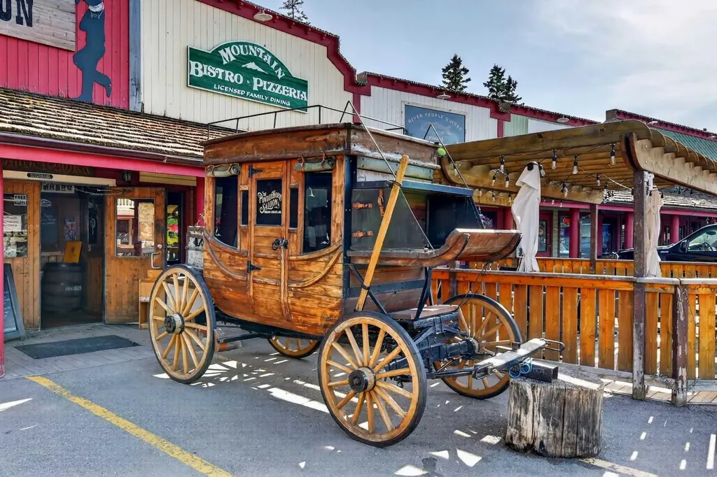 23 Highlands Boulevard Bragg Creek AB T0L 0K0