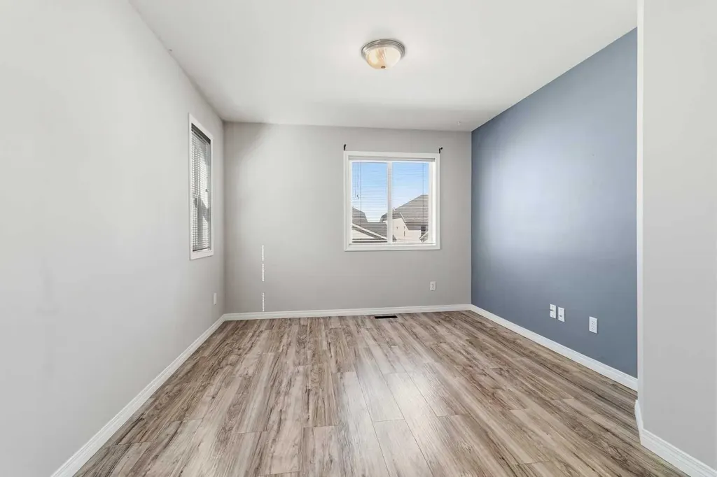 344 Drummond Avenue Red Deer AB T4R 3B6