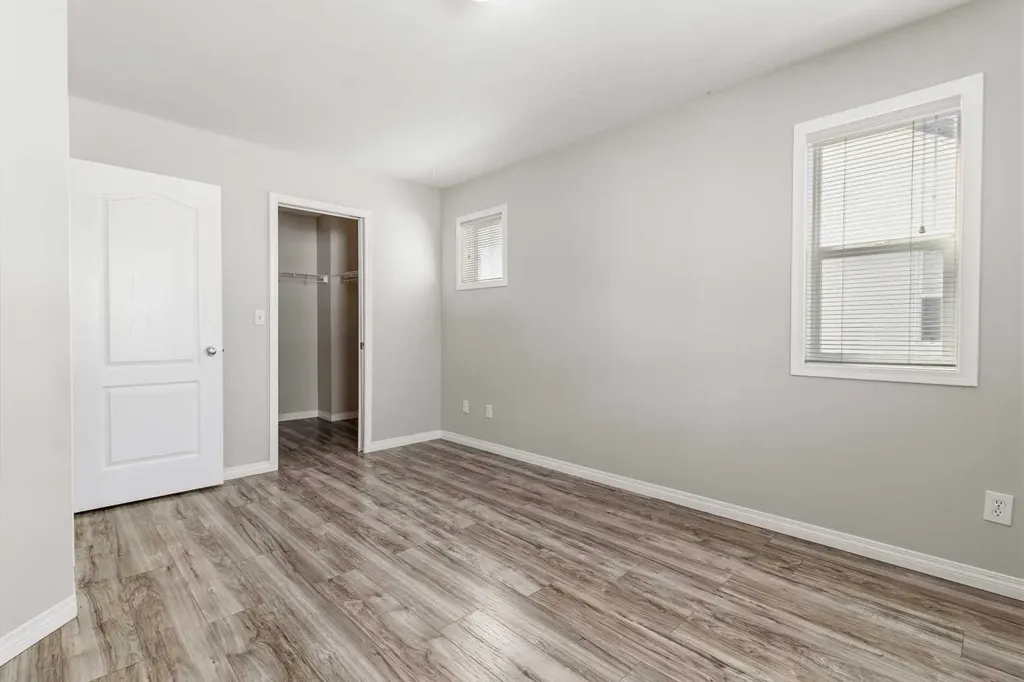 344 Drummond Avenue Red Deer AB T4R 3B6