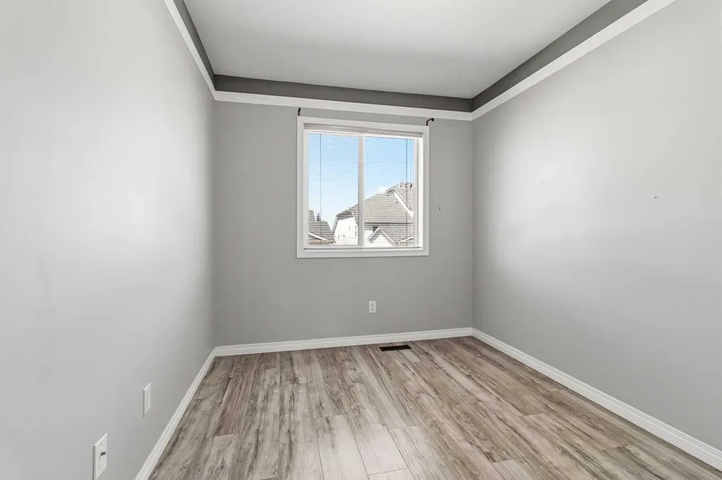 344 Drummond Avenue Red Deer AB T4R 3B6