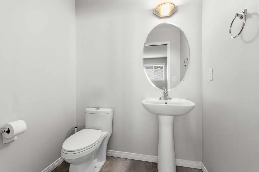 344 Drummond Avenue Red Deer AB T4R 3B6