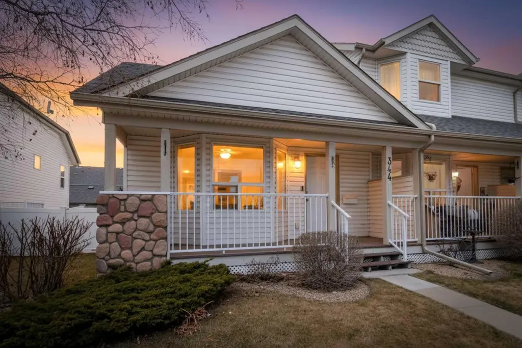 344 Drummond Avenue Red Deer AB T4R 3B6