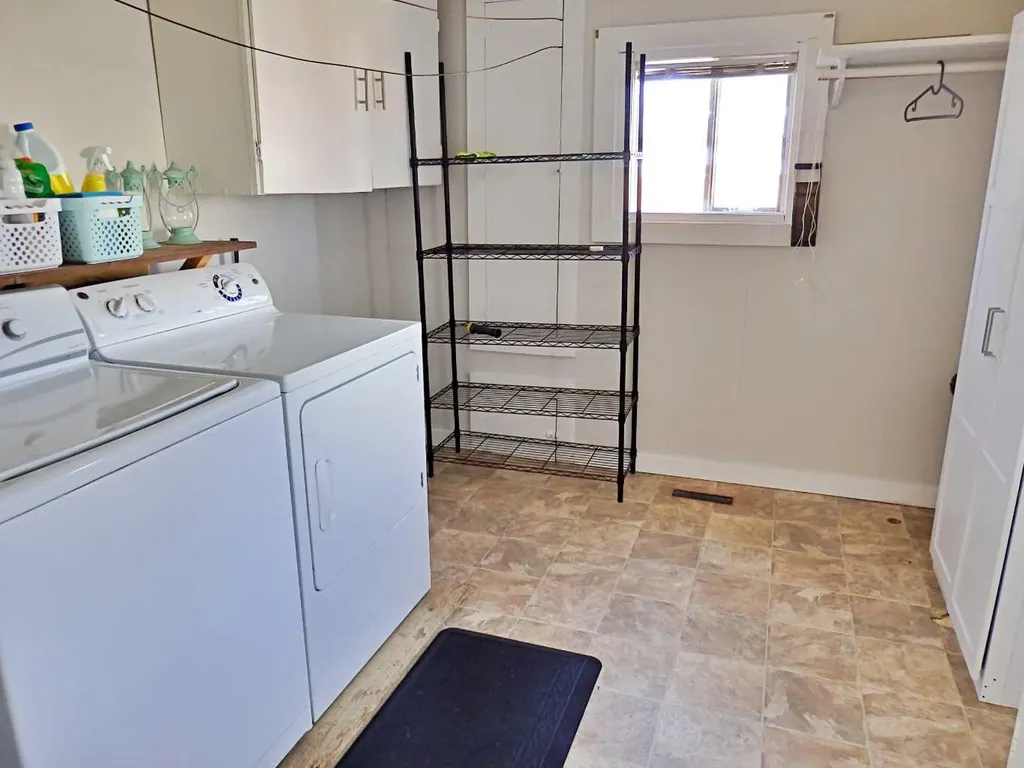 4706 53 Avenue Vermilion AB T9X 1S2