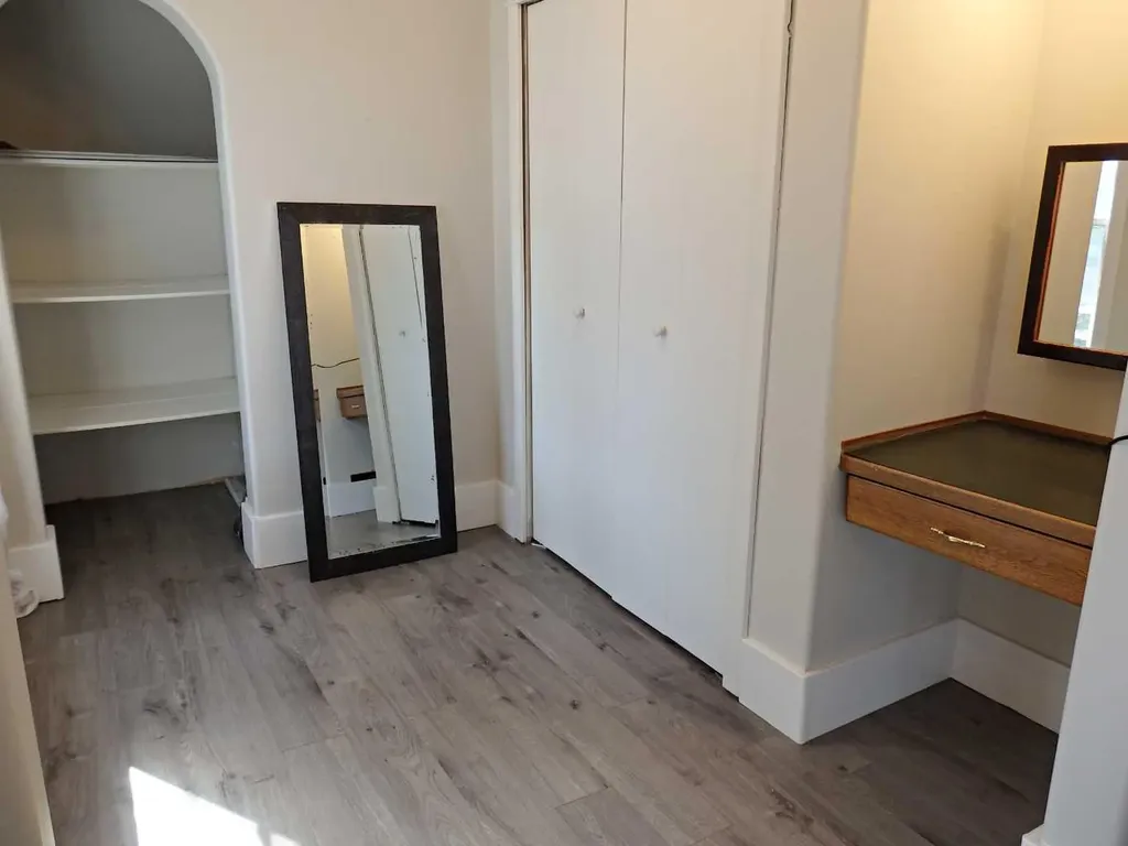 4706 53 Avenue Vermilion AB T9X 1S2