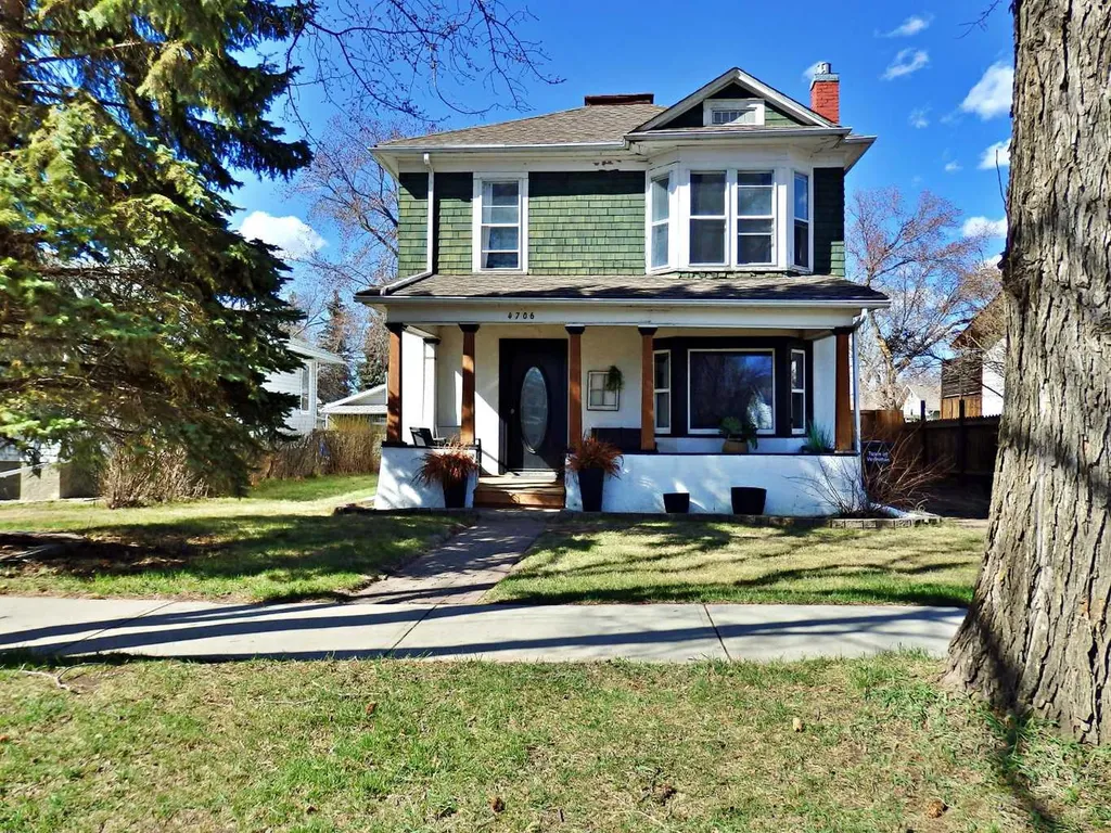 4706 53 Avenue Vermilion AB T9X 1S2