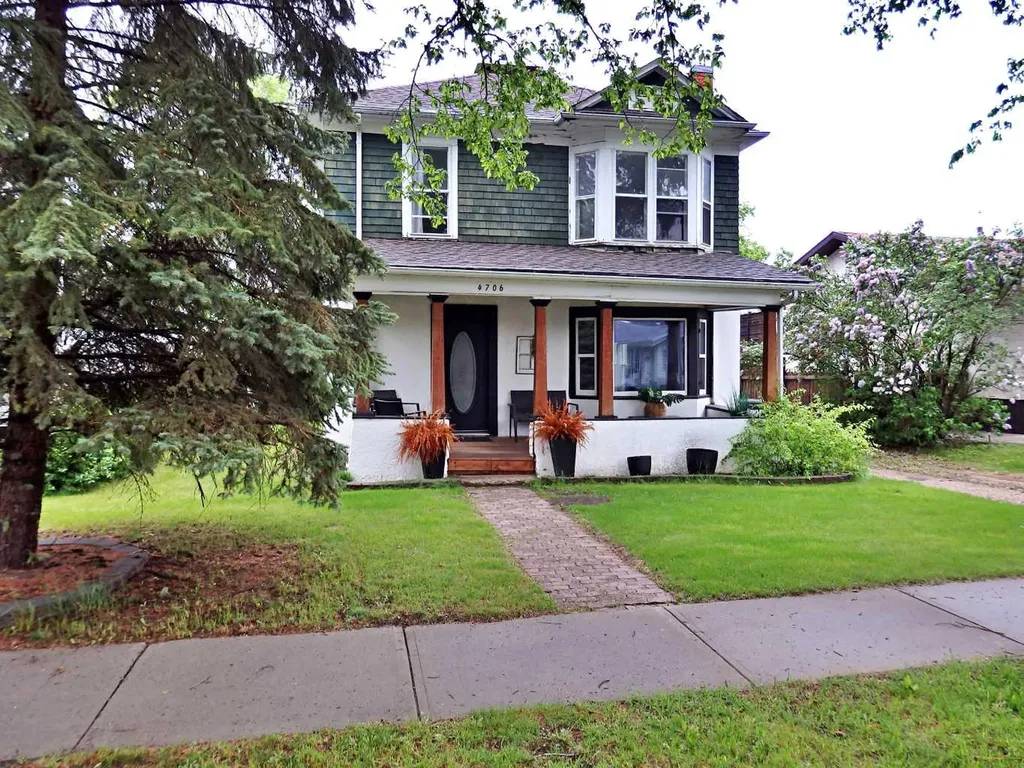 4706 53 Avenue Vermilion AB T9X 1S2