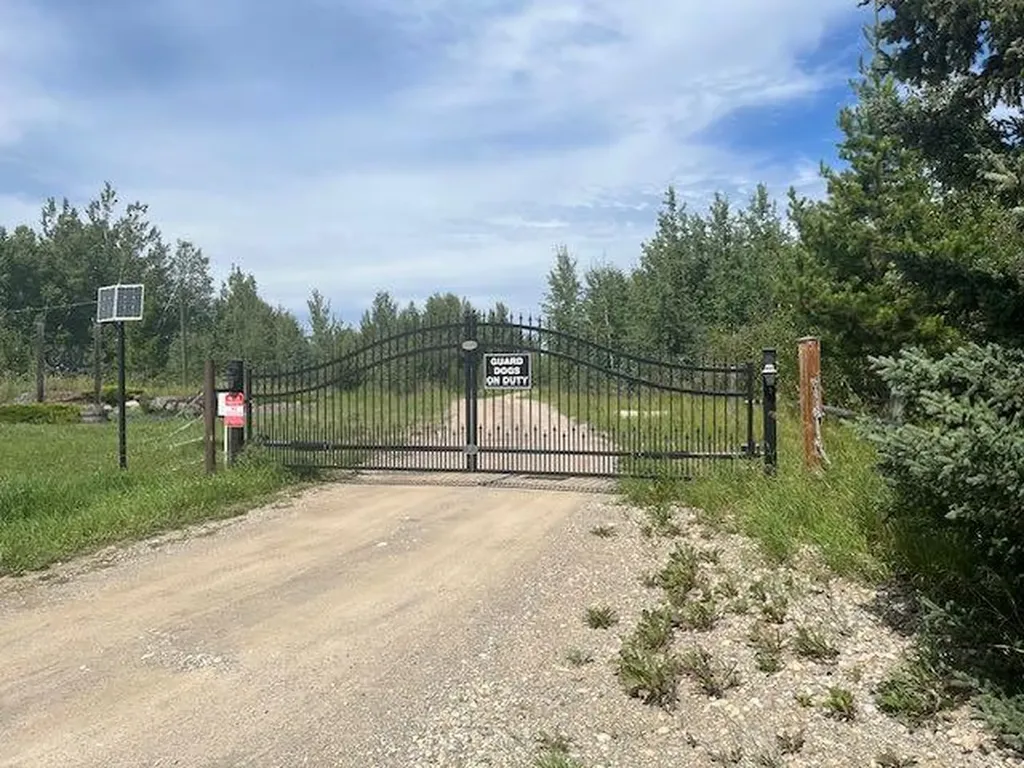62030 Twp 37-4 Rural Clearwater County AB T2T 2A3