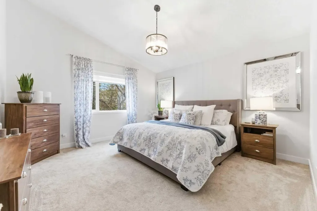 212 Cove Drive Chestermere AB T1X 1E9