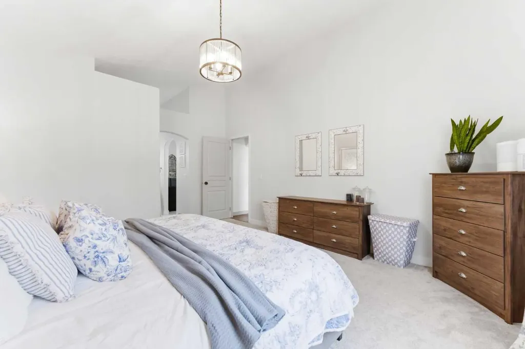 212 Cove Drive Chestermere AB T1X 1E9