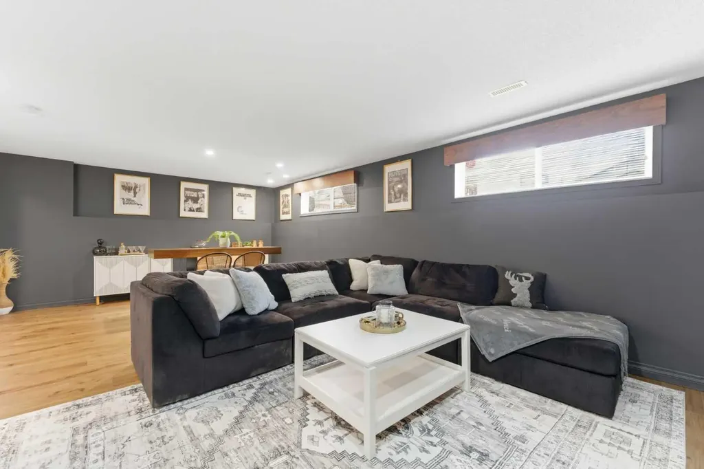 212 Cove Drive Chestermere AB T1X 1E9