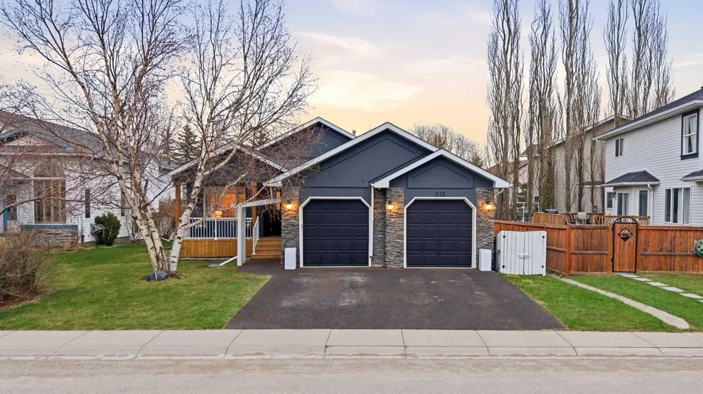 212 Cove Drive Chestermere AB T1X 1E9