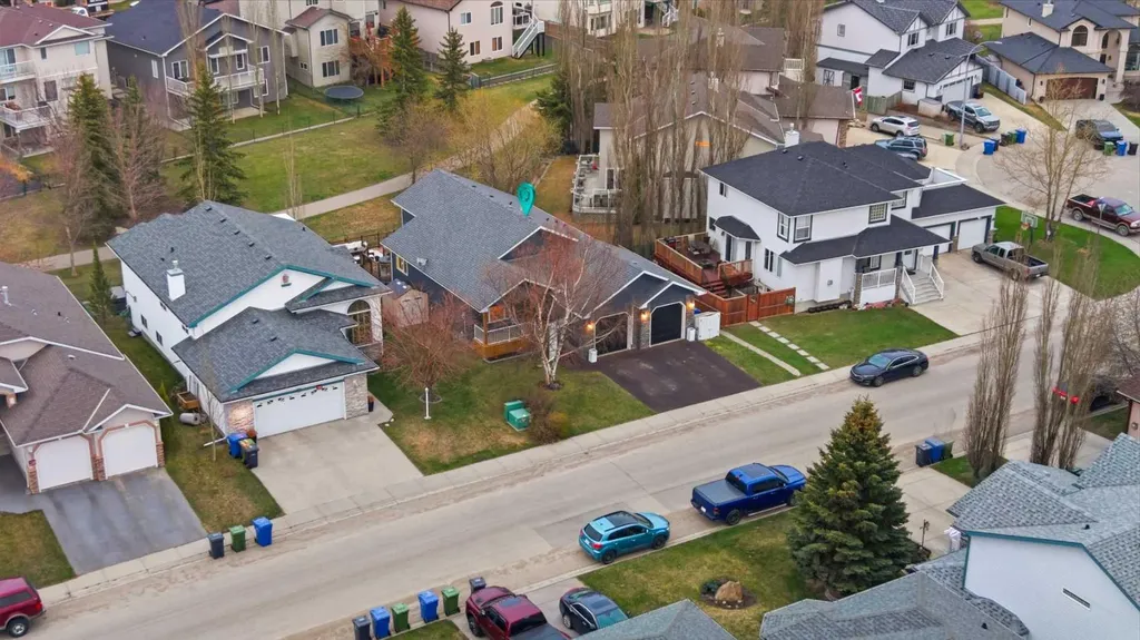 212 Cove Drive Chestermere AB T1X 1E9