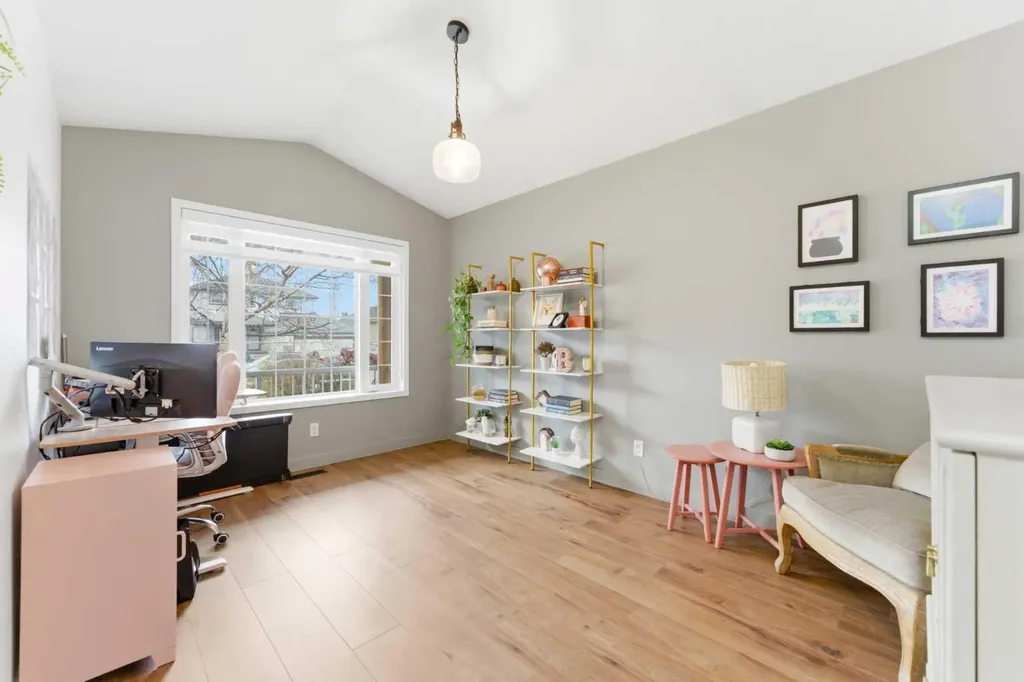 212 Cove Drive Chestermere AB T1X 1E9