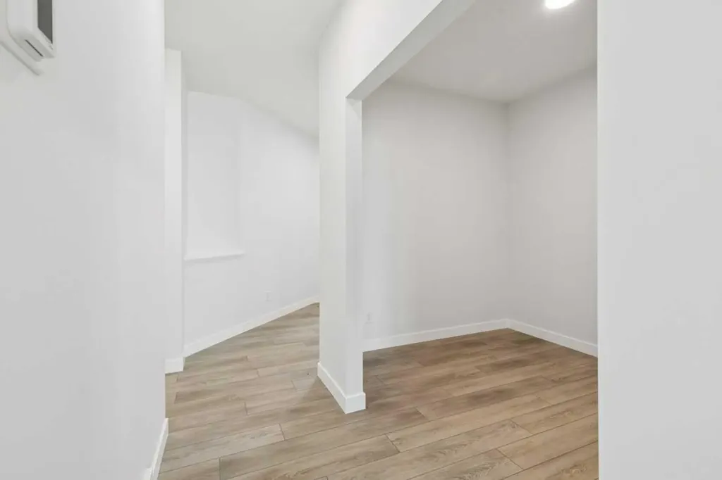 458 Hotchkiss Manor SE Calgary AB T3S0J9