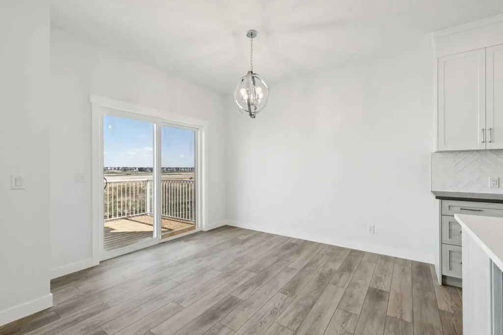 458 Hotchkiss Manor SE Calgary AB T3S0J9