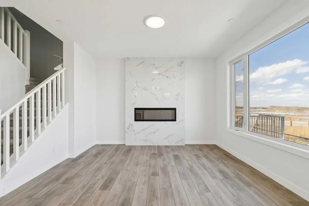 458 Hotchkiss Manor SE Calgary AB T3S0J9