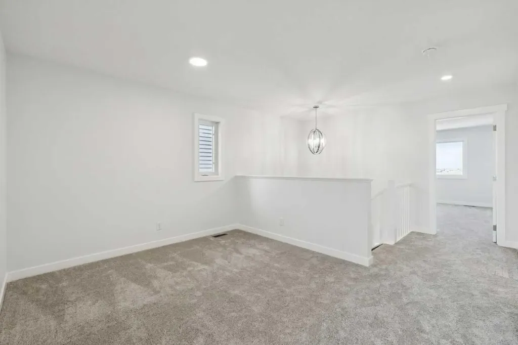 458 Hotchkiss Manor SE Calgary AB T3S0J9