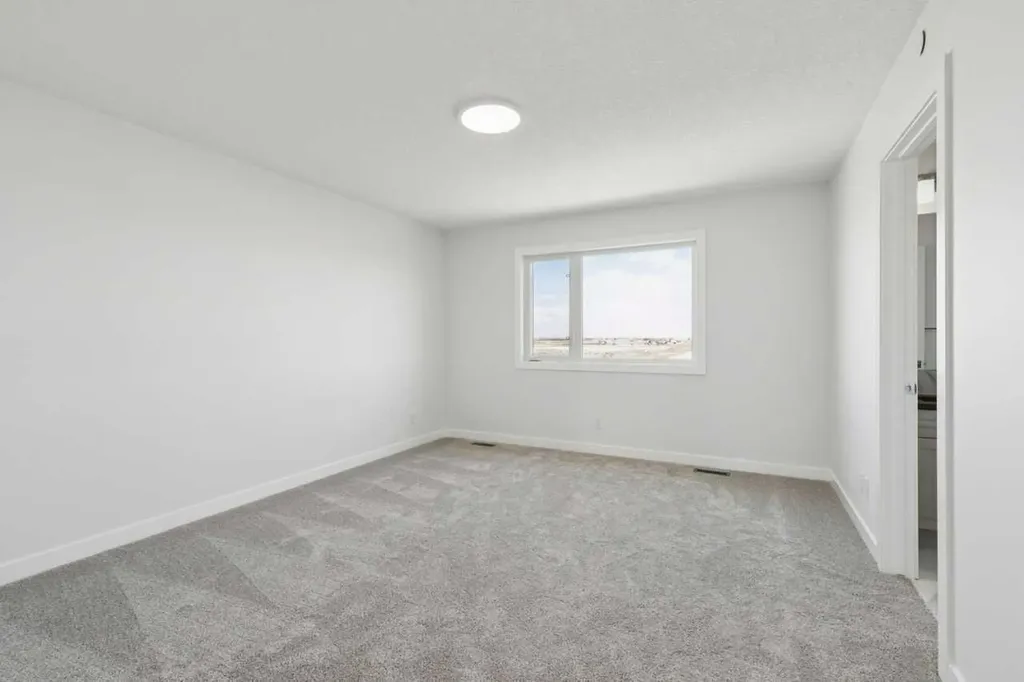 458 Hotchkiss Manor SE Calgary AB T3S0J9