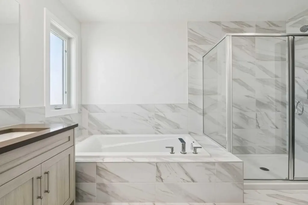 458 Hotchkiss Manor SE Calgary AB T3S0J9