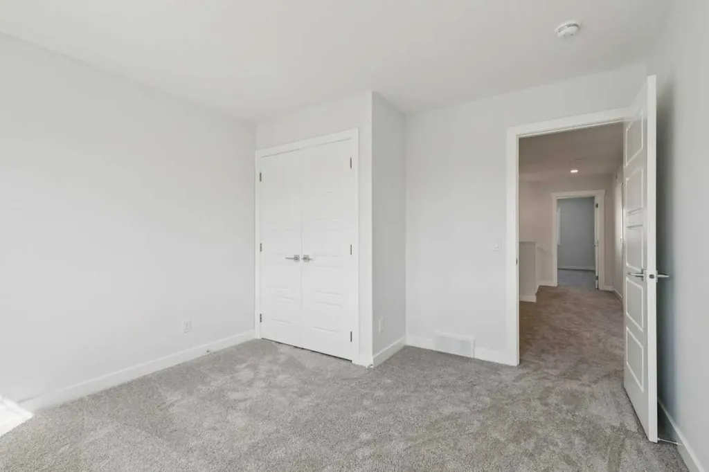 458 Hotchkiss Manor SE Calgary AB T3S0J9