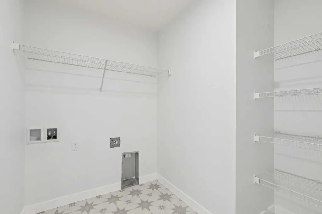 458 Hotchkiss Manor SE Calgary AB T3S0J9