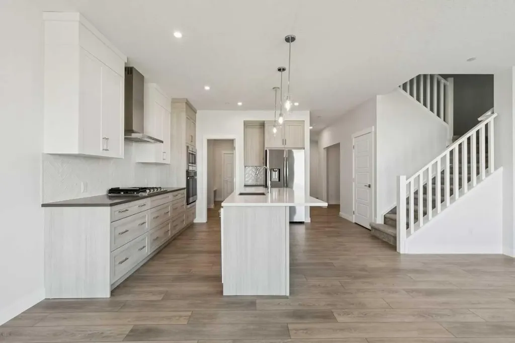 458 Hotchkiss Manor SE Calgary AB T3S0J9