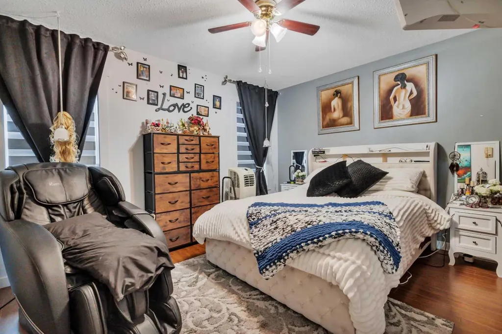 17 Keast Way Red Deer AB T4P 3Z3