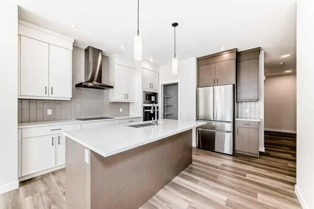 55 Silver Spruce Grove SW Calgary AB T2X 5L9