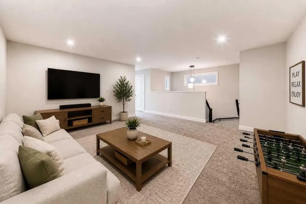 55 Silver Spruce Grove SW Calgary AB T2X 5L9