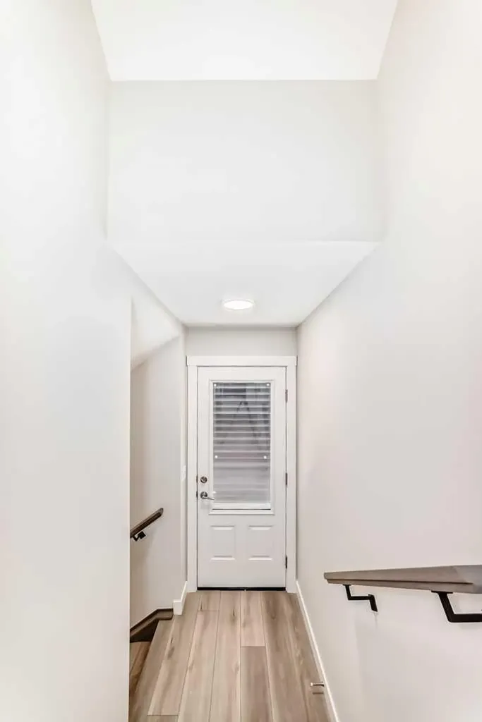55 Silver Spruce Grove SW Calgary AB T2X 5L9