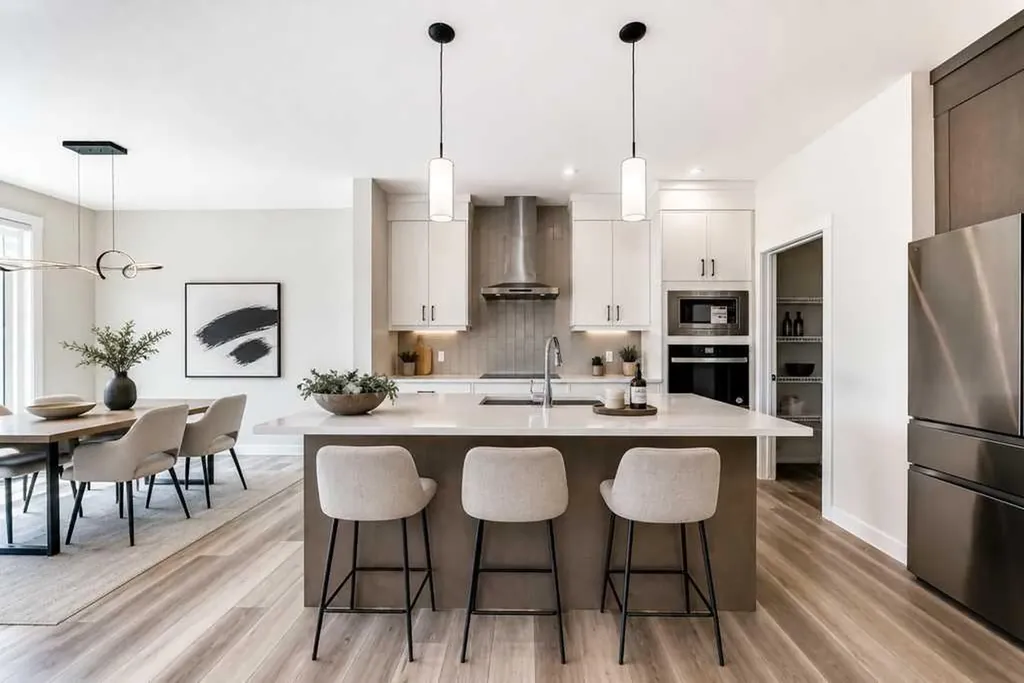 55 Silver Spruce Grove SW Calgary AB T2X 5L9
