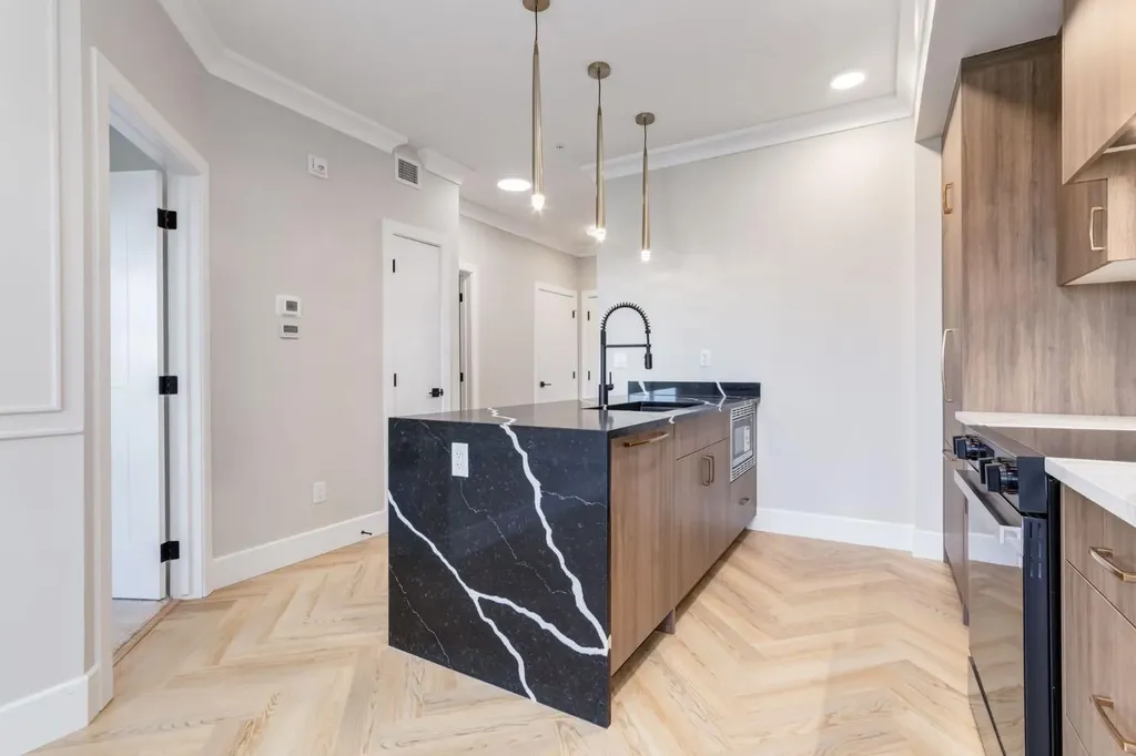 4270 Norford Avenue NW Calgary AB T3B 6A8