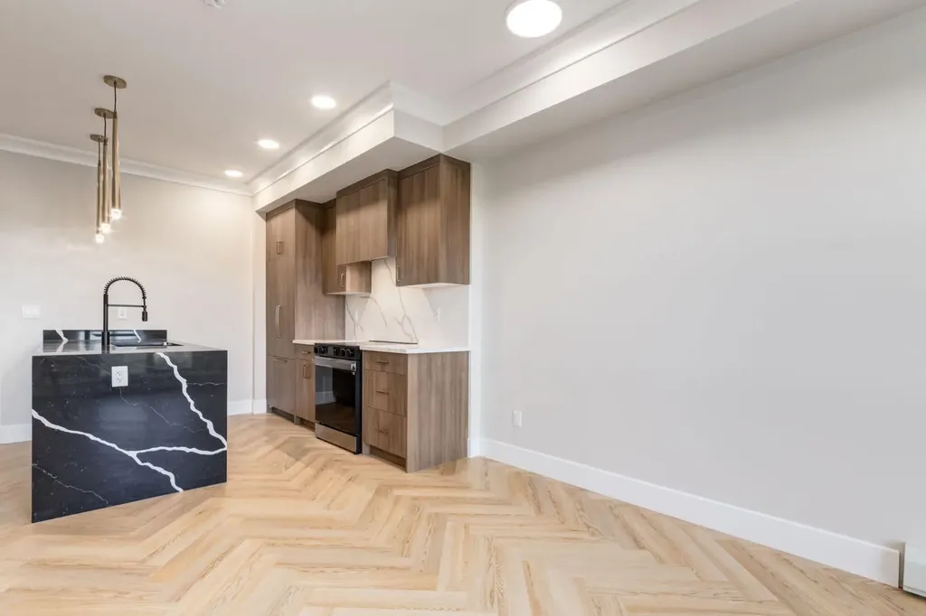 4270 Norford Avenue NW Calgary AB T3B 6A8