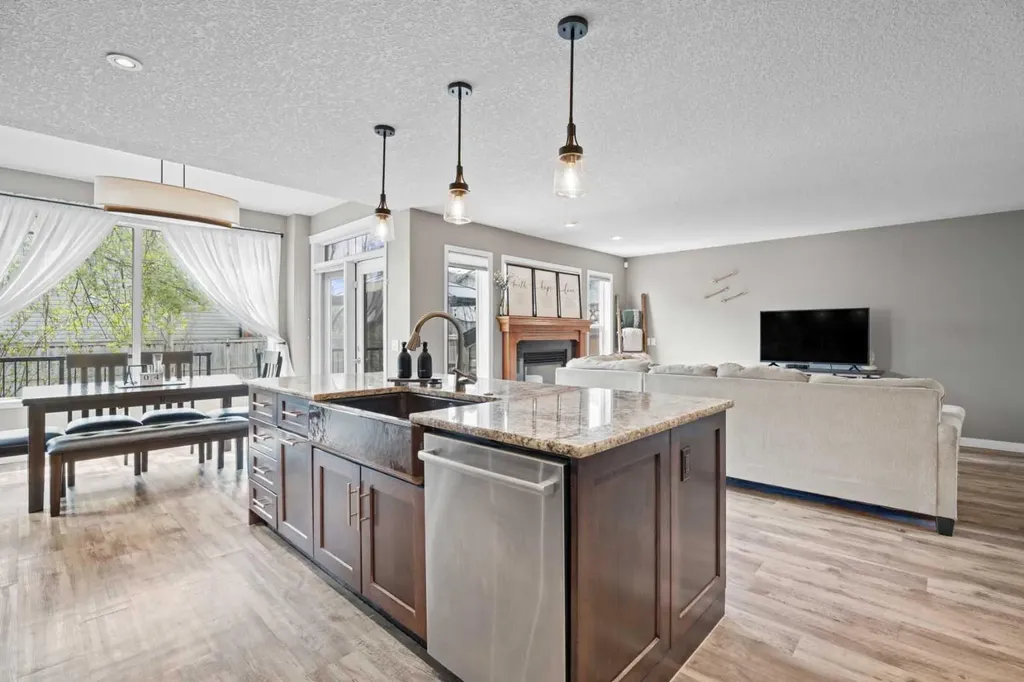 31 Brightondale Close SE Calgary AB T2Z 4M6