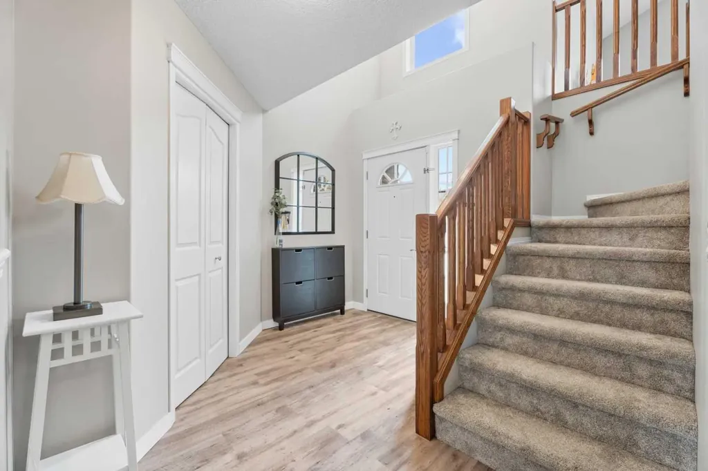 31 Brightondale Close SE Calgary AB T2Z 4M6