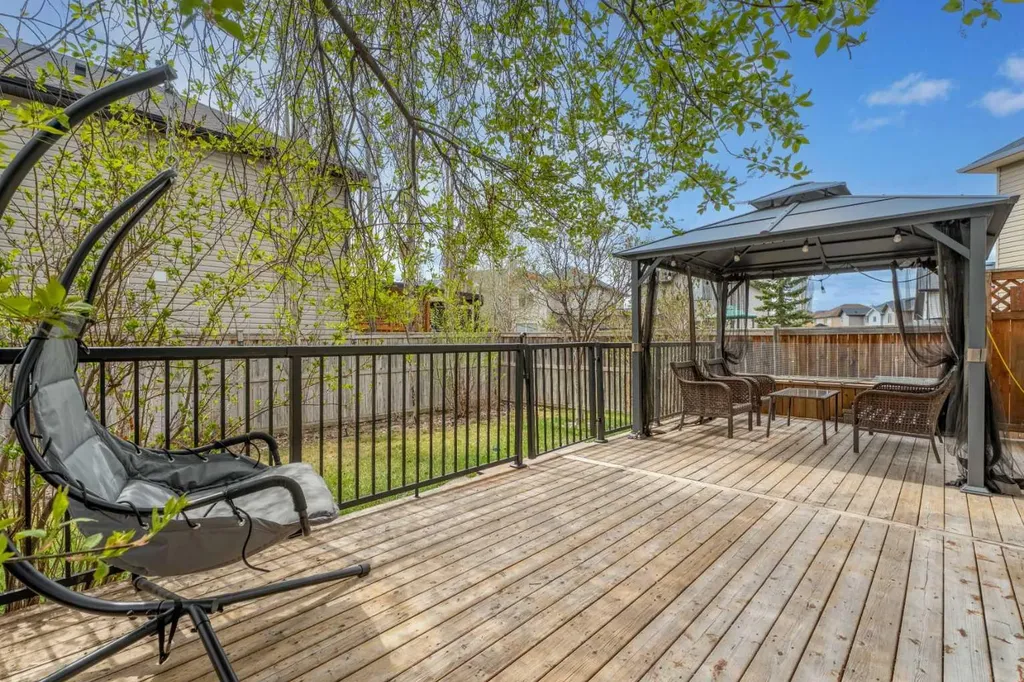 31 Brightondale Close SE Calgary AB T2Z 4M6