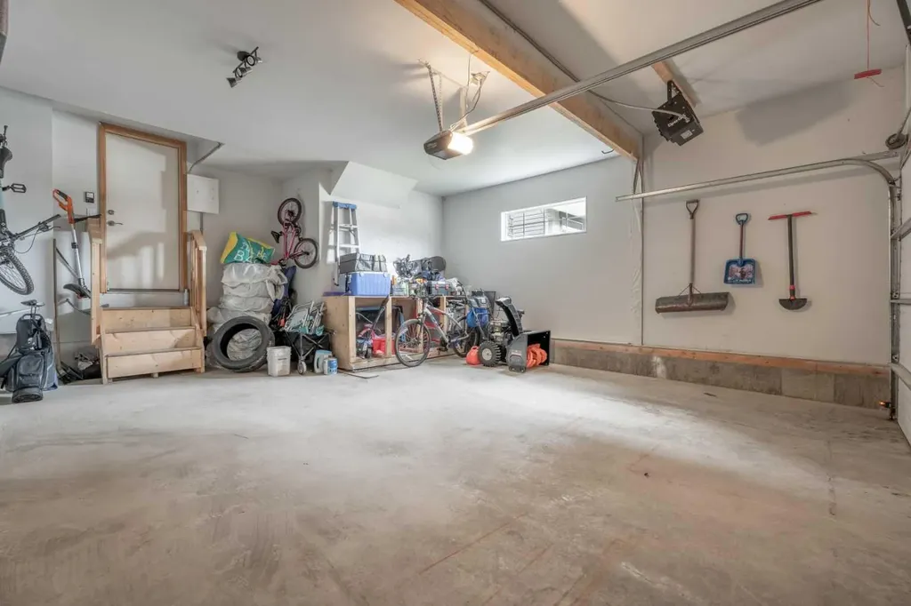 31 Brightondale Close SE Calgary AB T2Z 4M6