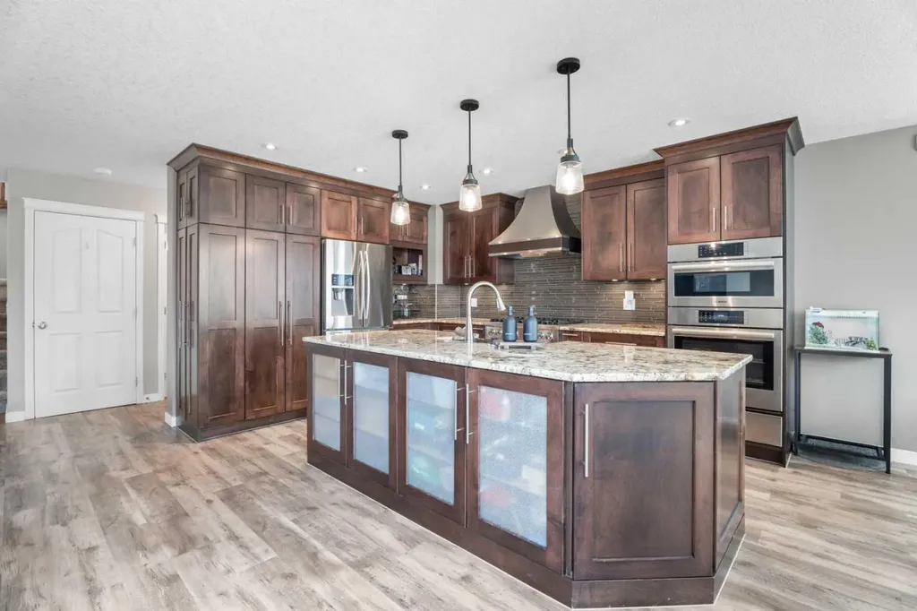31 Brightondale Close SE Calgary AB T2Z 4M6