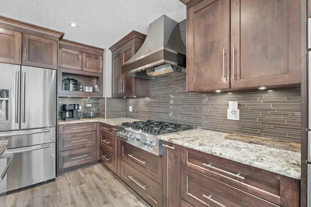 31 Brightondale Close SE Calgary AB T2Z 4M6