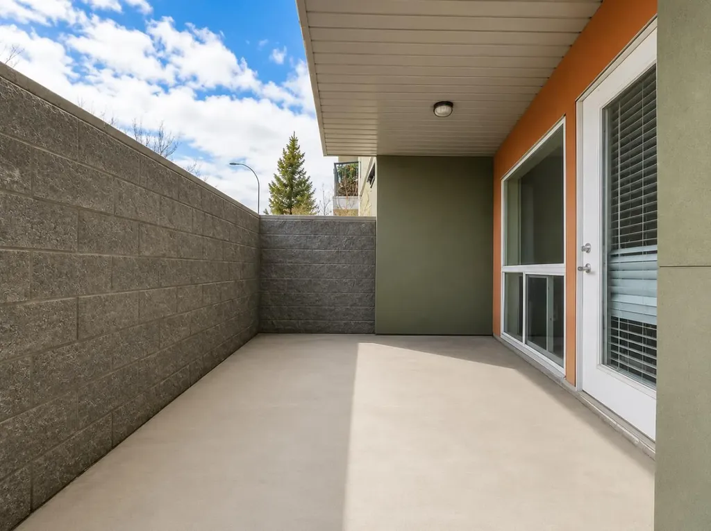 69 Springborough Court SW Calgary AB T3H 5V5