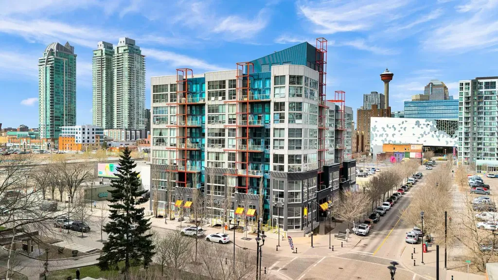 535 8 Avenue SE Calgary AB T2G 5S9